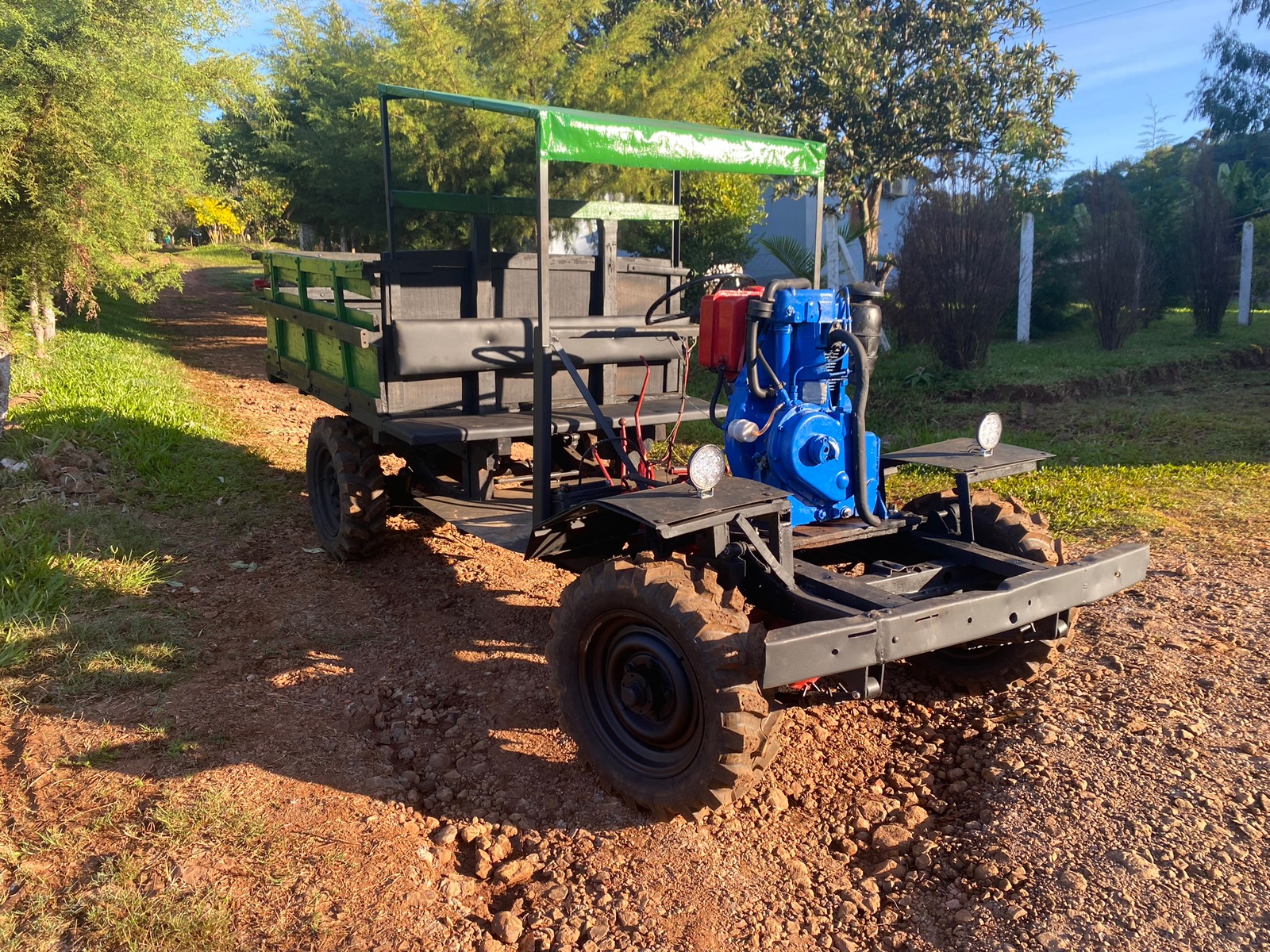 Carreta 4x4 1 pistão diesel